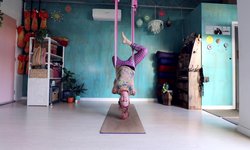 Aerial Yoga - Intro to Chandelier